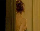 Renee Zellweger emerges from a bath naked nude clips
