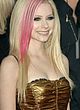 Avril Lavigne sexy at ama redcarpet pics