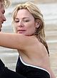 Kim Cattrall naked pics - caught kissing on a beach