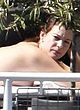 Liv Tyler caught by paparazzi topless pics