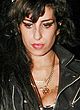 Amy Winehouse shows her pubis and ass pics