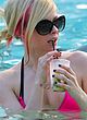 Avril Lavigne caught by paparazzi in bikini pics