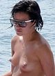 Lily Allen naked pics - caught by paparazzi topless