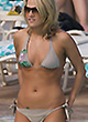 Carrie Underwood looking sexy in bikini pics
