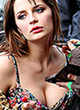 Mischa Barton gives a hooker cleavage pics