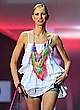 Karolina Kurkova shows legs at fashion night pics