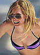 Avril Lavigne caught in bikini on the yacht pics