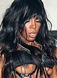 Kelly Rowland naked pics - flashes her nude breasts