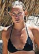 Kate Hudson paparazzi black bikini photos pics
