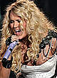 Carrie Underwood sexy peforms on the stage pics