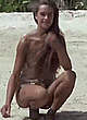 Brooke Shields shows all in the blue lagoon pics