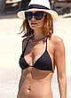 Nicole Richie caught in bikini on the beach pics