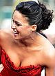 Michelle Rodriguez shows cleavage at red carpet pics