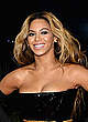Beyonce Knowles slight cleavage at redcarpet pics