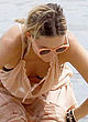 Kate Hudson cleavage beach photos pics