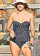 Reese Witherspoon swimsuit on the beach pics