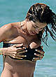 Aida Yespica in bikini on the beach pics