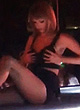Taylor Swift plays with her sexy boobs pics
