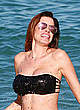 Aida Yespica sexy in bikini on a beach pics