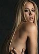 Shakira goes topless pics