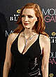 Jessica Chastain sexy cleavage in black dress pics