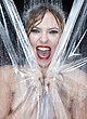 Scarlett Johansson nude showing her big boobs pics