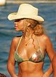 Beyonce Knowles paparazzi bikini shots pics