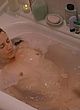 Felicity Huffman showing bush & tits in bathtub pics