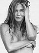 Jennifer Aniston poses topless pics