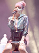 Lily Allen shows her pussy on stage pics