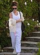 Kate Beckinsale leaving her house in la pics