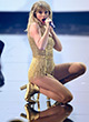 Taylor Swift hot on stage pics