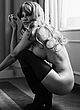 Pamela Anderson naked pics - posing naked & fully nude pics
