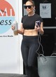 Jennifer Lopez flashed her killer abs outdoor pics