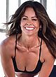 Brooke Burke works out in bra-top & tights pics