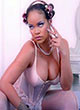 Rihanna naked pics - perfect body in lingerie