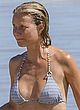 Gwyneth Paltrow shows bikini cameltoe & pokies pics
