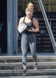 Hilary Duff looking sexy in gray leggings pics