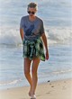Julia Roberts showcased her toned legs pics