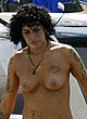 Amy Winehouse caught topless at beach pics