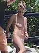 Heidi Klum shows her sexy nude breasts pics
