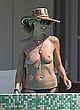 Heidi Klum shows tits on vacation, sexy pics