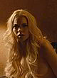 Lindsay Lohan naked pics - displays her perfect nude tits