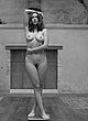 Lea Seydoux shows her incredible nude body pics
