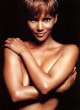 Halle Berry naked pics - tits & nudity