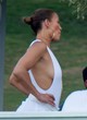 Jennifer Lopez braless, shows side-boob pics