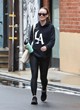 Olivia Wilde shows off her shapely figure pics