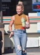 Hilary Duff nails chic casual style pics