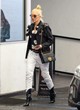 Gwen Stefani displays her chic style pics