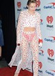 Miley Cyrus wows at mtv video music awars pics